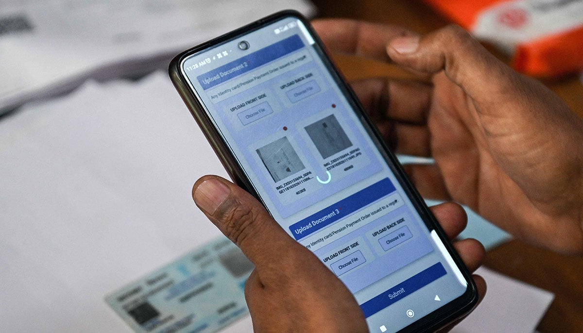 Indians struggle to prove voting eligibility amid voter roll revision 22 An enumerator uploads documents of an applicant registering for the Draft Electoral Roll 2026 as part of the Election Commission of Indias Special Intensive Revision (SIR), at a voter verification camp in New Delhi on October 18, 2026. — AFP