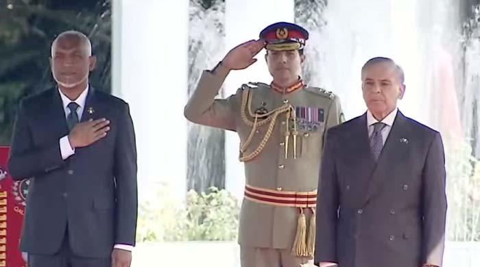 Maldives president accorded guard of honour at PM House