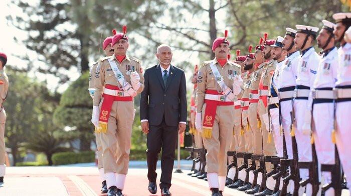 Maldives president accorded guard of honour at PM House