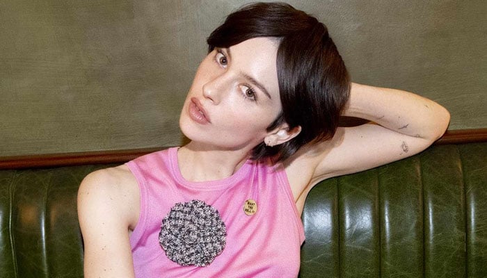 Gracie Abrams dishes on preparing for SNL Halloween show
