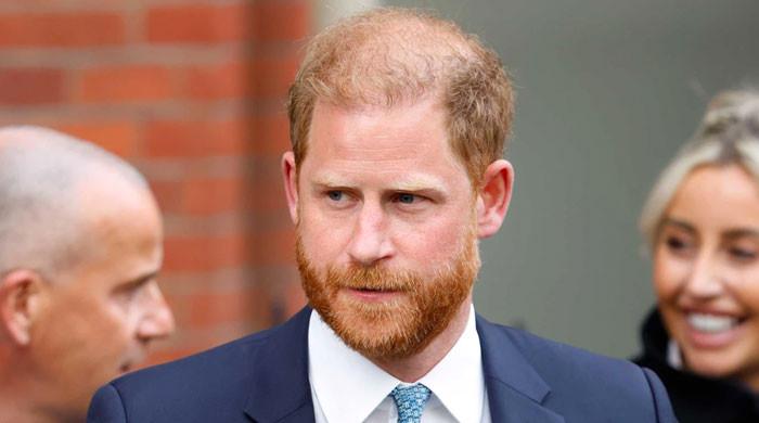 Royal family take decision for Sussexes as William chooses own path