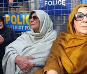 Imran's sisters detention: LHC summons Punjab home sec, Kot Lakhpat jail superintendent on Oct 28