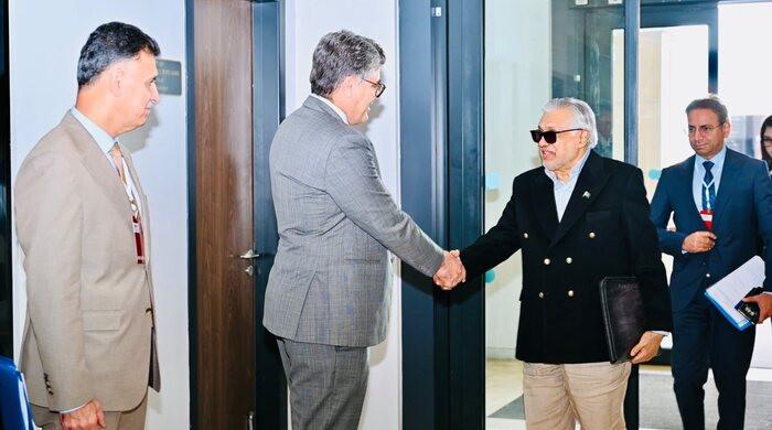 DPM Dar lands in Istanbul for R4, R4+ ministerial meetings on regional peace