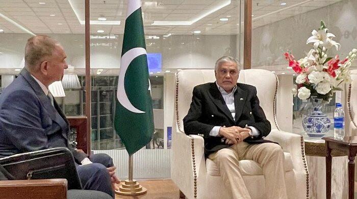 DPM Dar departs for Istanbul to participate in R4, R4+E3 ministerial meetings
