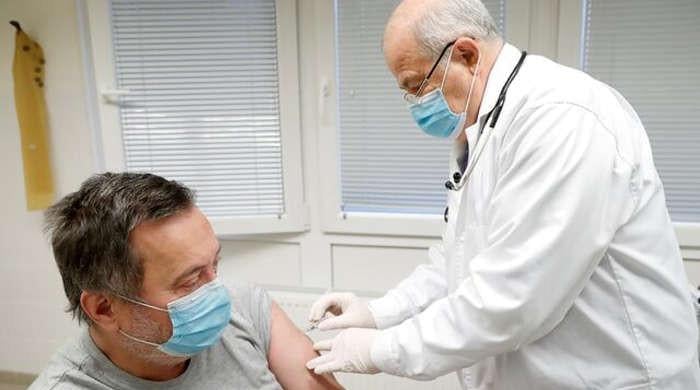 Experimental cancer vaccine reduces melanoma death or recurrence risk by 42%