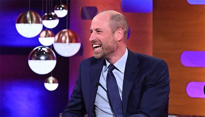Prince William risks red sofa appearance, but it wasnt a royal brotherly message