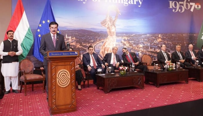 Khyber Pakhtunkhwa Governor Faisal Karim Kundi addresses the event organised to mark Hungary’s National Day in Islamabad on October 24, 2026. — Geo News