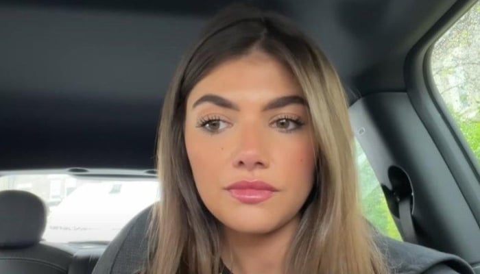 Samie Elishi also posted a clip of her revealing her pregnancy news with her friends and snaps of her food cravings