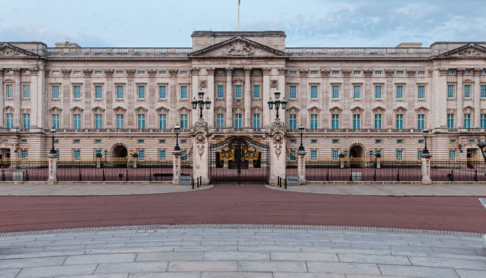 Meghan, Prince Harry receive surprise Buckingham Palace message amid tough time