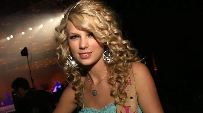Taylor Swift's producer shares behind-the-scenes photos from debut album