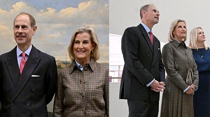 Duchess Sophie and Prince Edward greeted by cheering crowds in Helsinki