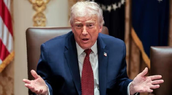 Trump approval ticks up to 32% as Democrats lead Republicans by 11 points ahead of midterms
