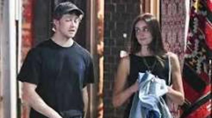 Joe Alwyn makes new appearance with Mary Beth Barone after rumours