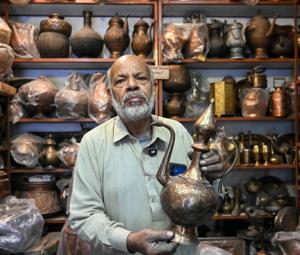 Pakistan's last antique restorers give old treasures new life